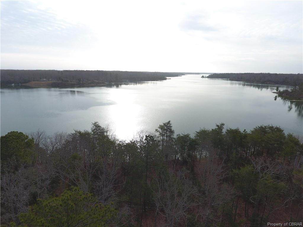 1400 Belmont Drive - Photo 1