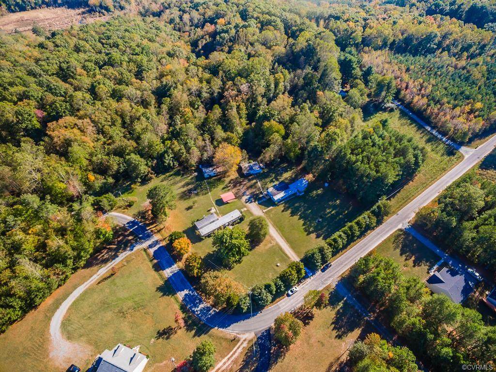 712 710 Deep Landing Road - Photo 1