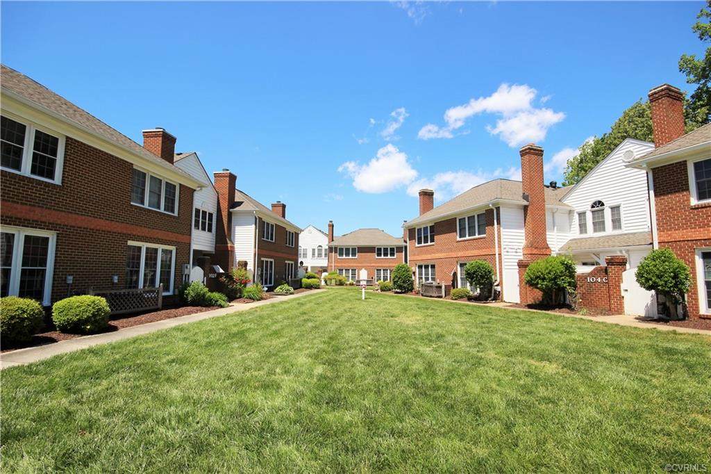 104 Sudbury Way - Photo 1