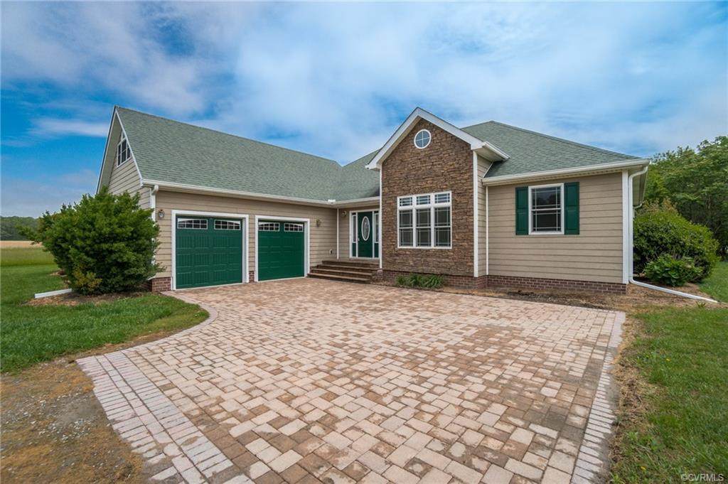 64 Dunton - Photo 1