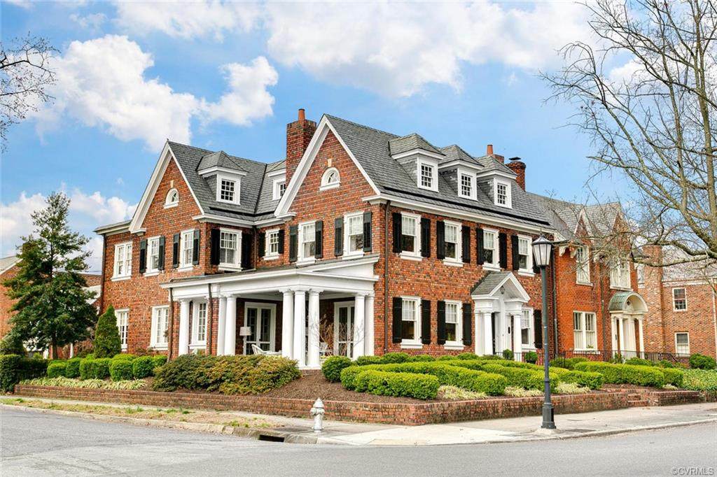 3301 Monument Avenue - Photo 1