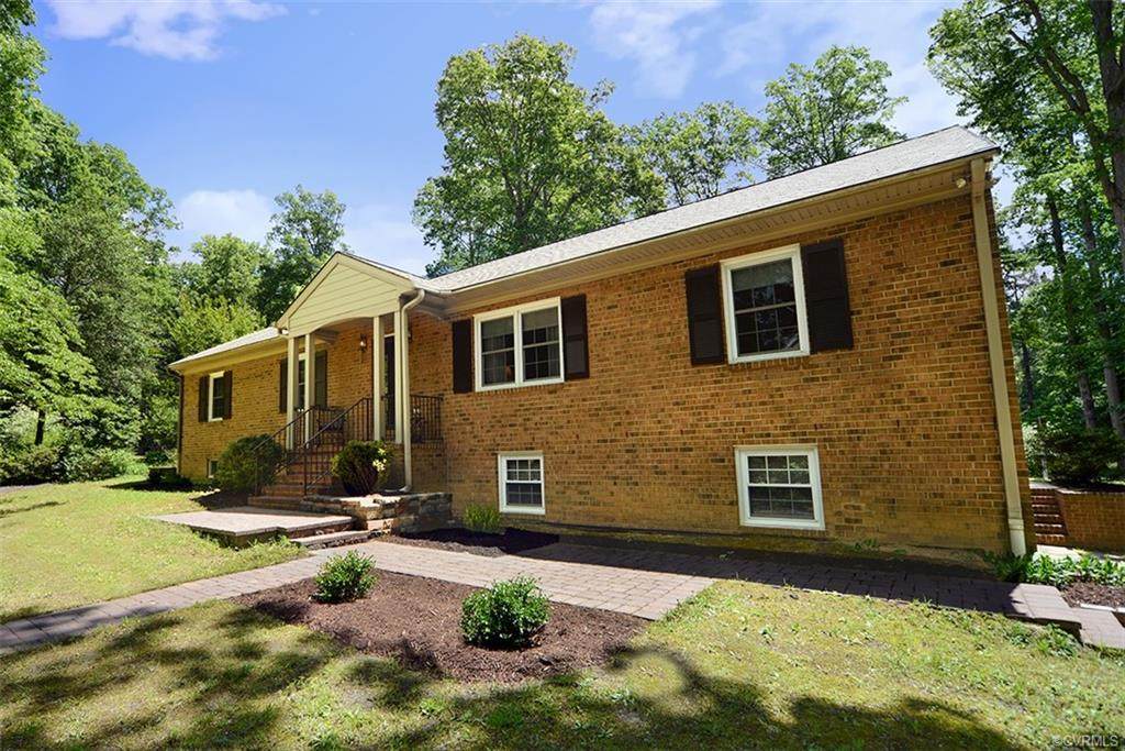 11306 Hanover Courthouse Road - Photo 1 11306 Hanover Courthouse Road - Photo 1