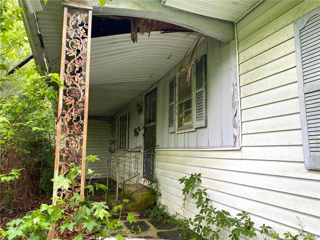 2767 Essex Mill Road - Photo 1