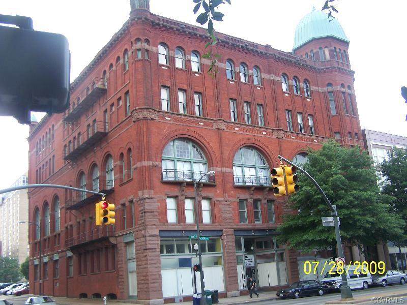 107 Broad Street - Photo 1
