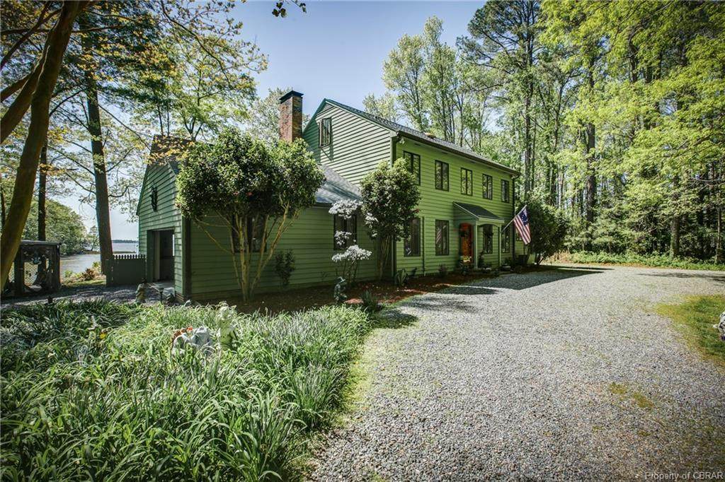 3244 Weems Road - Photo 1