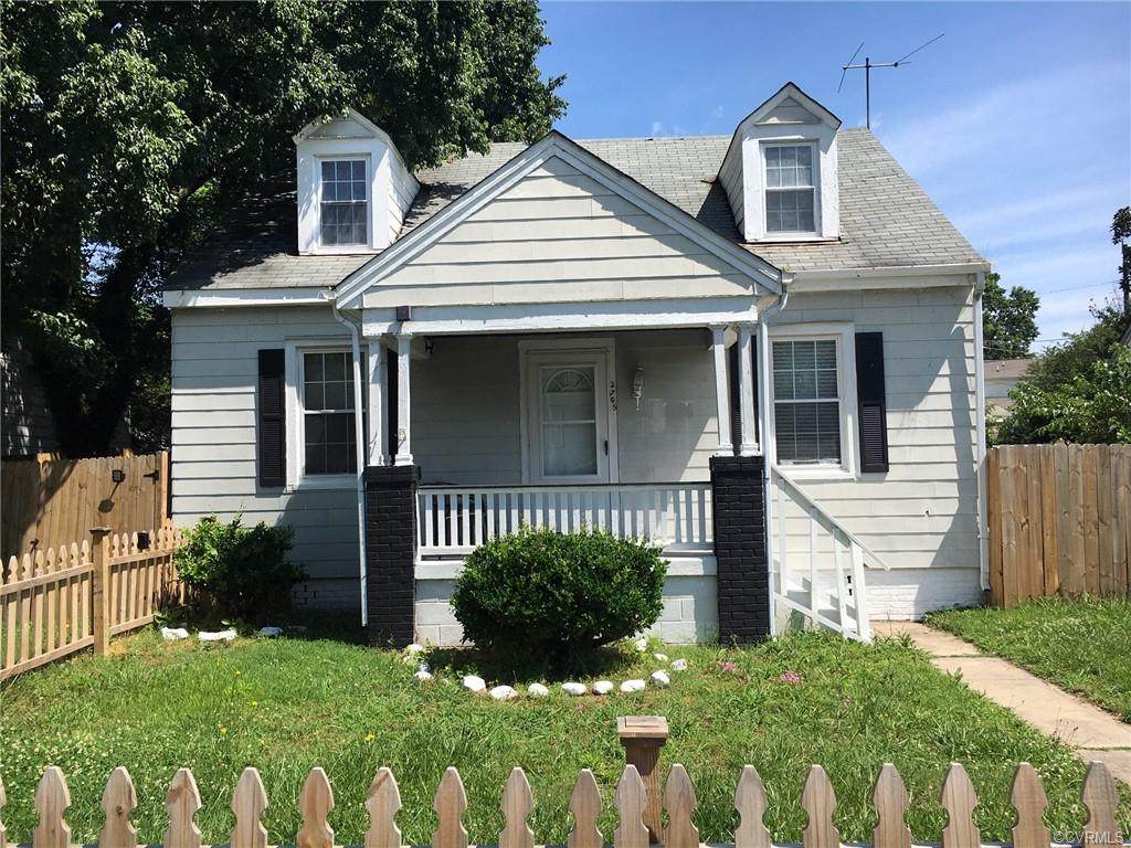 2705 Lochaven Boulevard - Photo 1