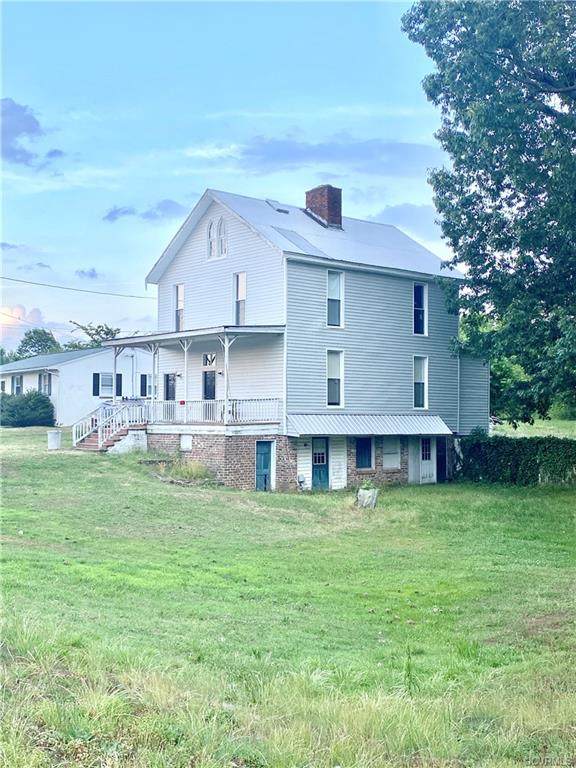 414 Airport Road - Photo 1
