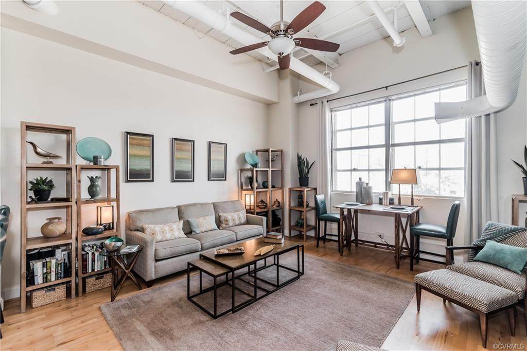 306 26th Street - Photo 1
