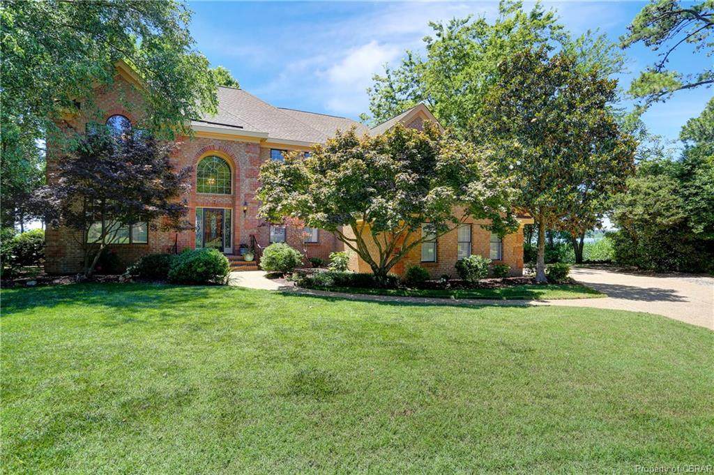 7 Governor Drive - Photo 1