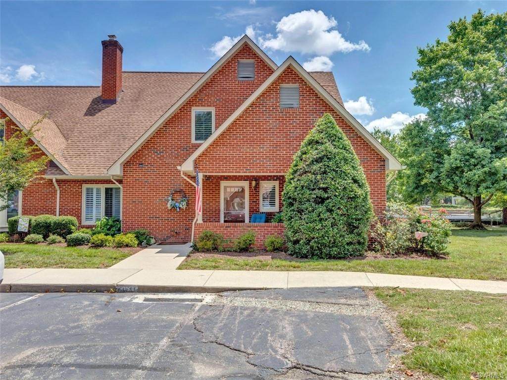 3128 Lake Terrace Court - Photo 1