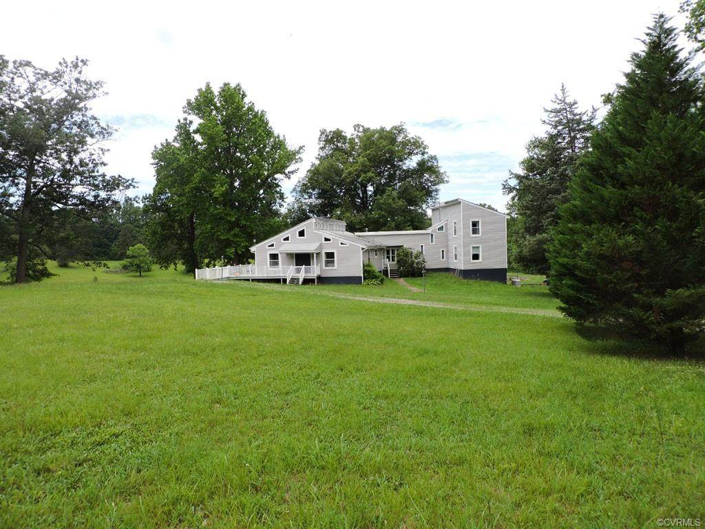 2904 Chapel Hill Road - Photo 1
