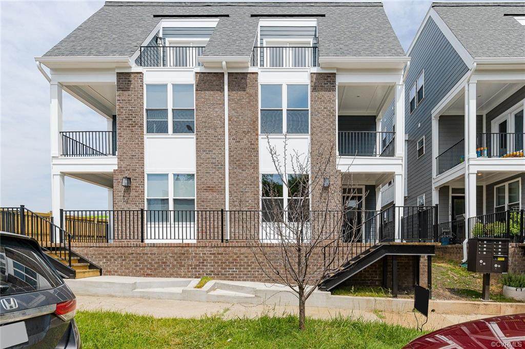 1529 Porter Street - Photo 1