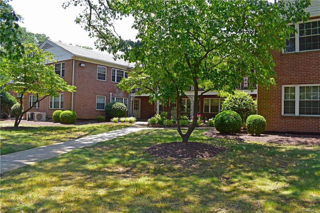 4018 Forest Hill Avenue - Photo 1