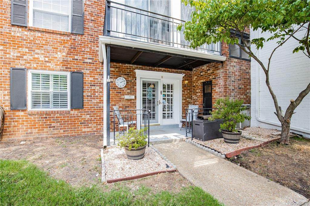 8 Stillwater Lane - Photo 1