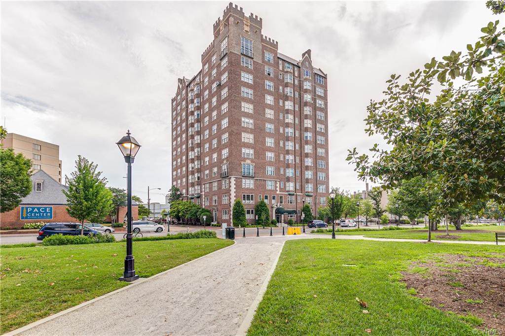 612 Franklin Street - Photo 1
