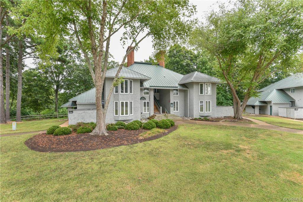 718 Graves Ordinary - Photo 1