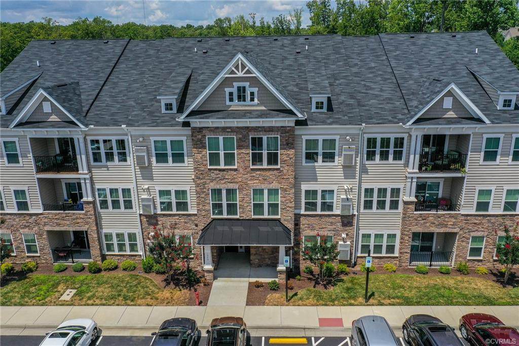 1040 Westwood Village Way - Photo 1