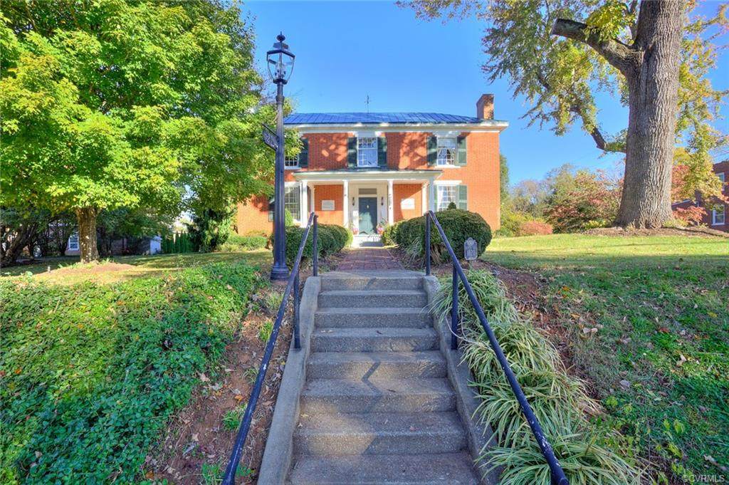252 David Bruce Avenue - Photo 1