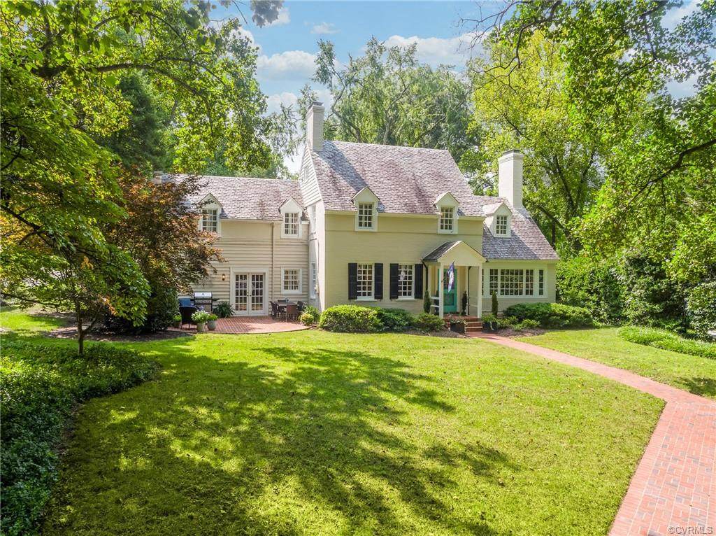 213 Hillcrest Avenue - Photo 1