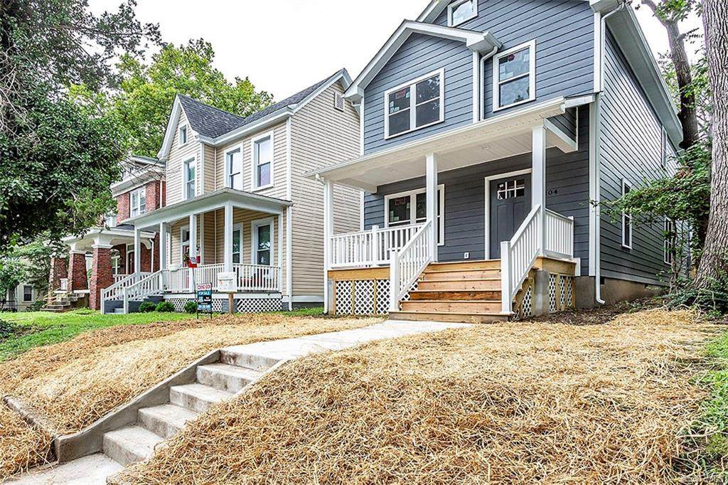 2204 4th Avenue - Photo 1