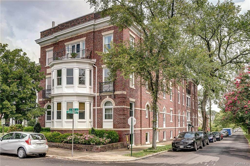 2420 Maplewood Avenue - Photo 1