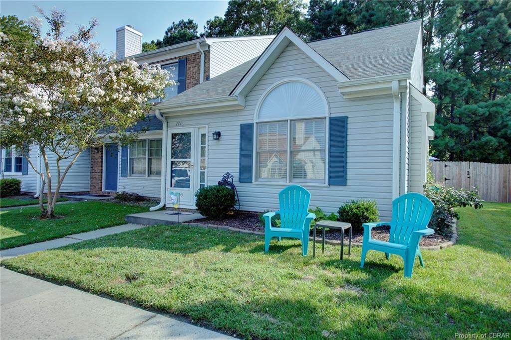111 Crestwood Court - Photo 1