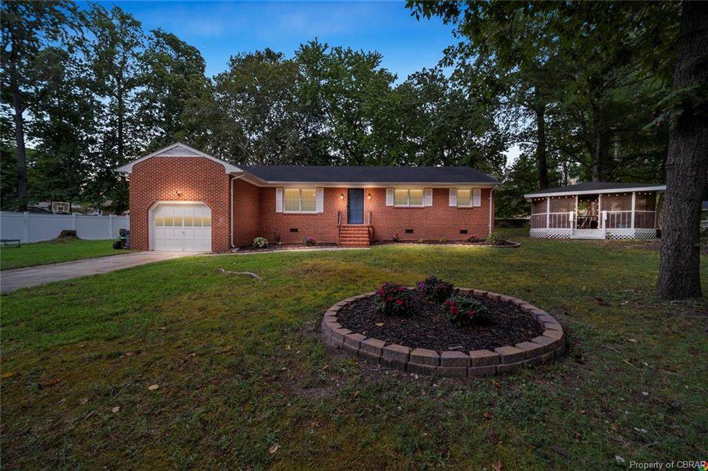 102 Indian Circle - Photo 1