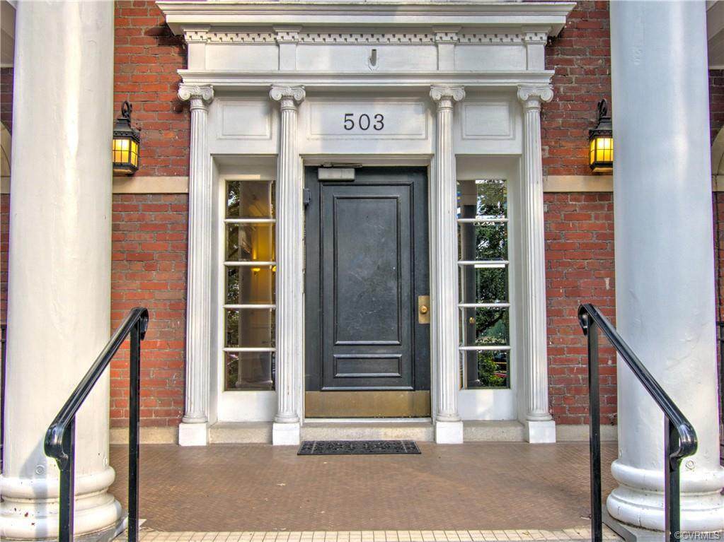 503 Davis Avenue - Photo 1