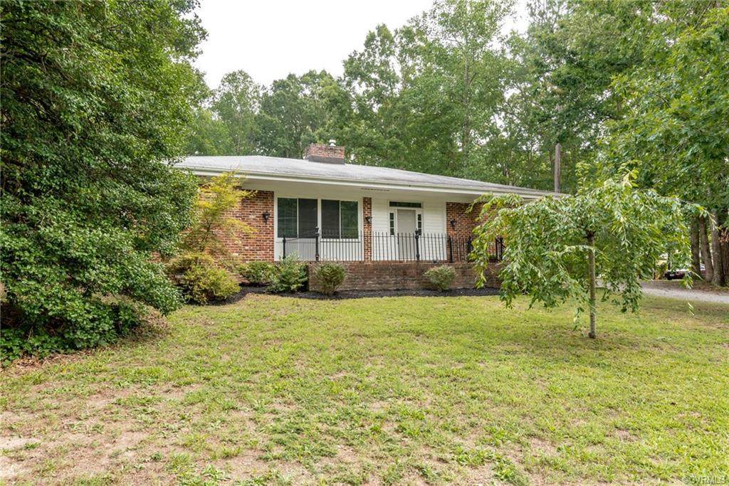 5 Lake Caroline Drive - Photo 1