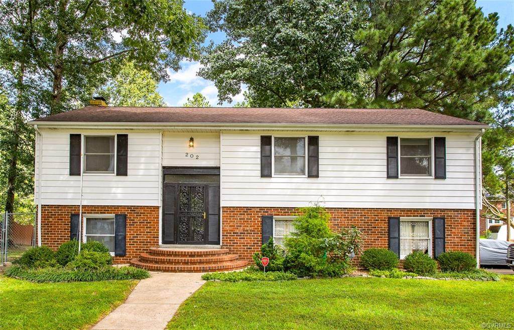 202 Windmere Drive - Photo 1