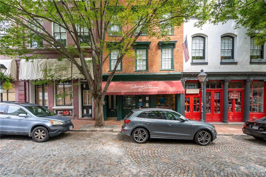 1306 Cary Street - Photo 1