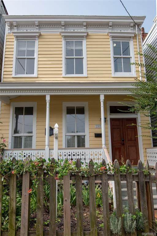 2107 Marshall Street - Photo 1