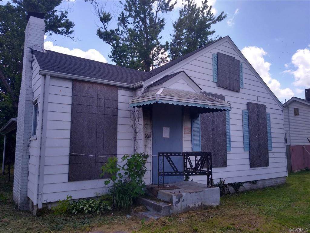 2610 Lochaven Boulevard - Photo 1