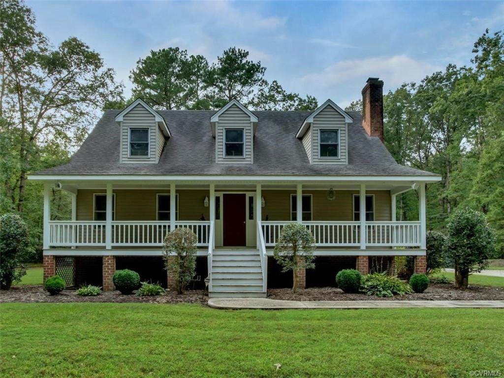 402 Forest Lane - Photo 1