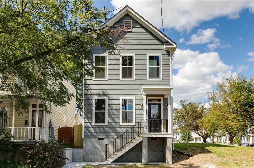 1016 32nd Street - Photo 1