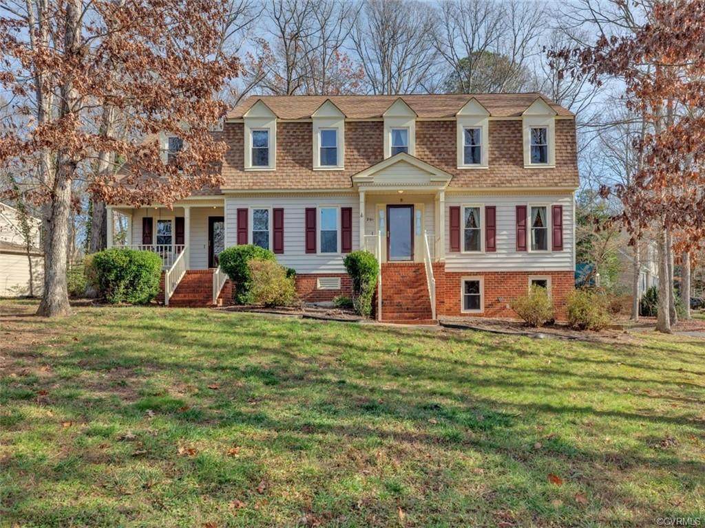 201 Farnham Drive - Photo 1