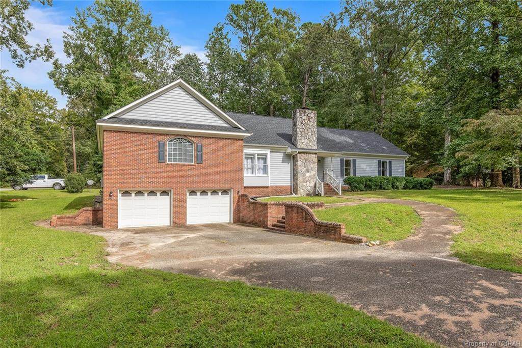 7 Huntington Drive - Photo 1