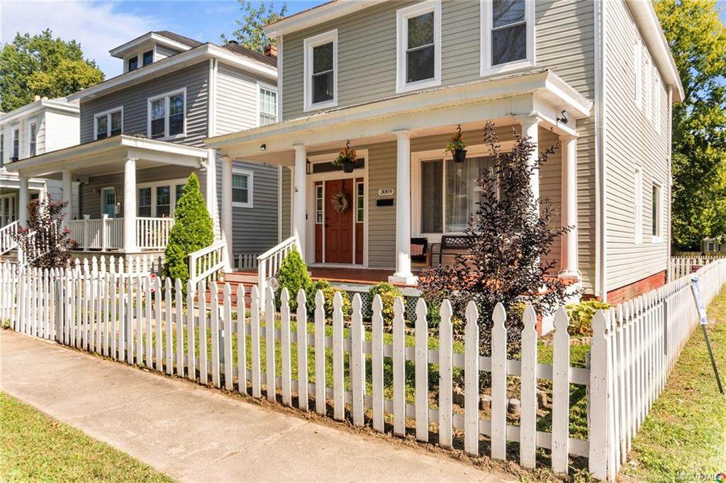 3009 2nd Avenue - Photo 1