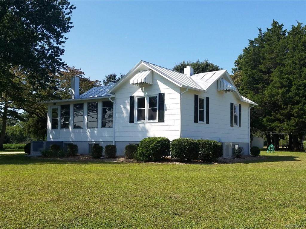 486 Greenvale Road - Photo 1