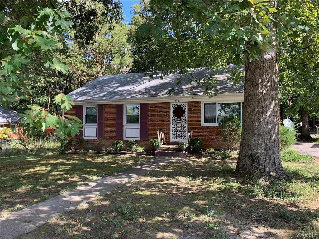 2701 Glenan Drive - Photo 1