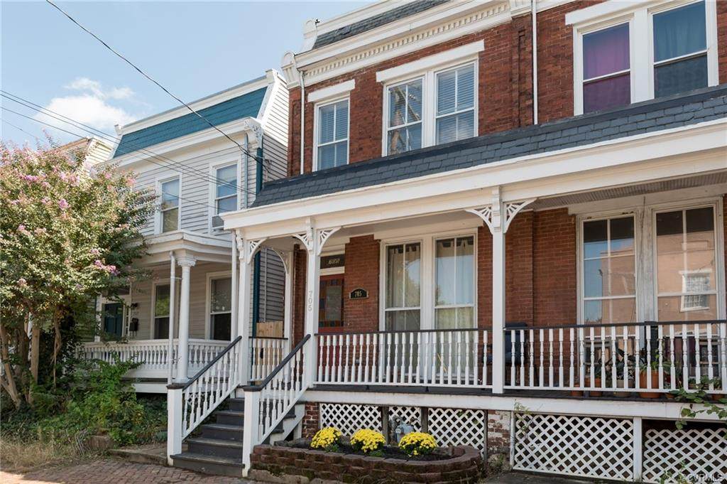 705 26th Street - Photo 1