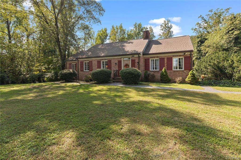 100 Lakeside Drive - Photo 1
