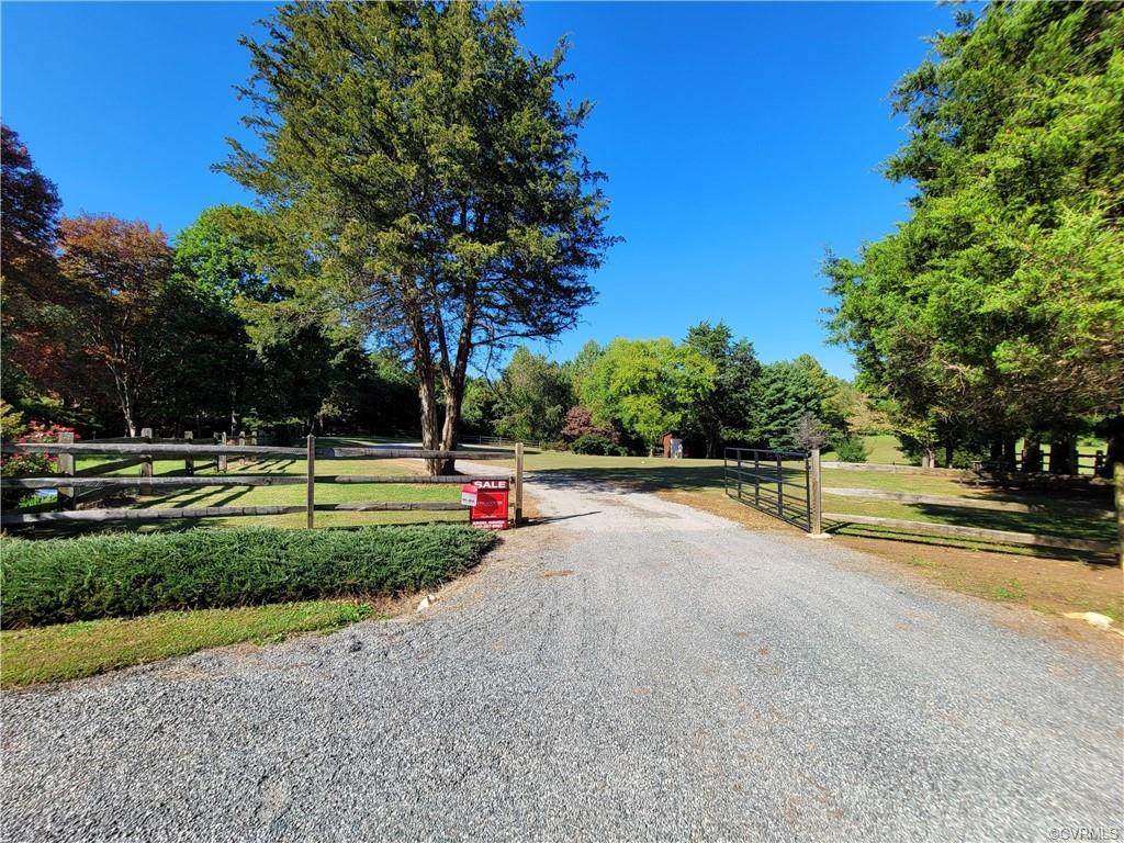 42 Cedar Court - Photo 1
