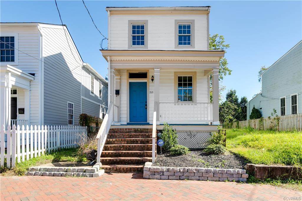 715 24th Street - Photo 1