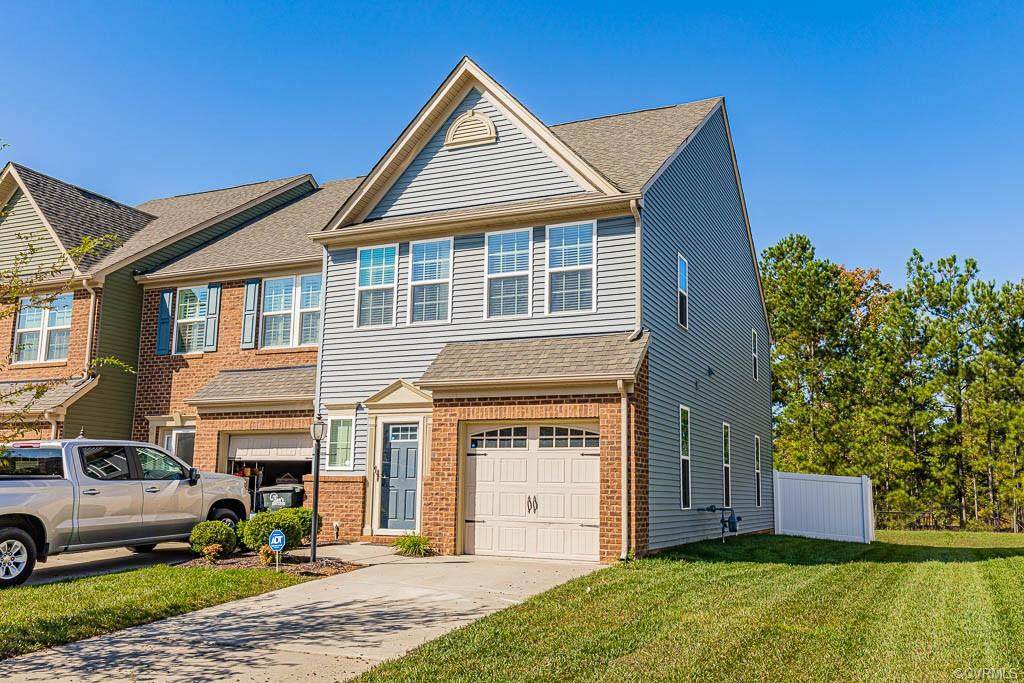 8918 Ringview Drive - Photo 1