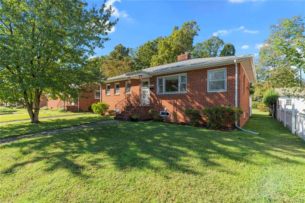 7504 Oakmont Drive - Photo 1