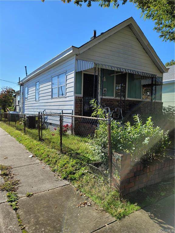 2850 Lawson Street - Photo 1