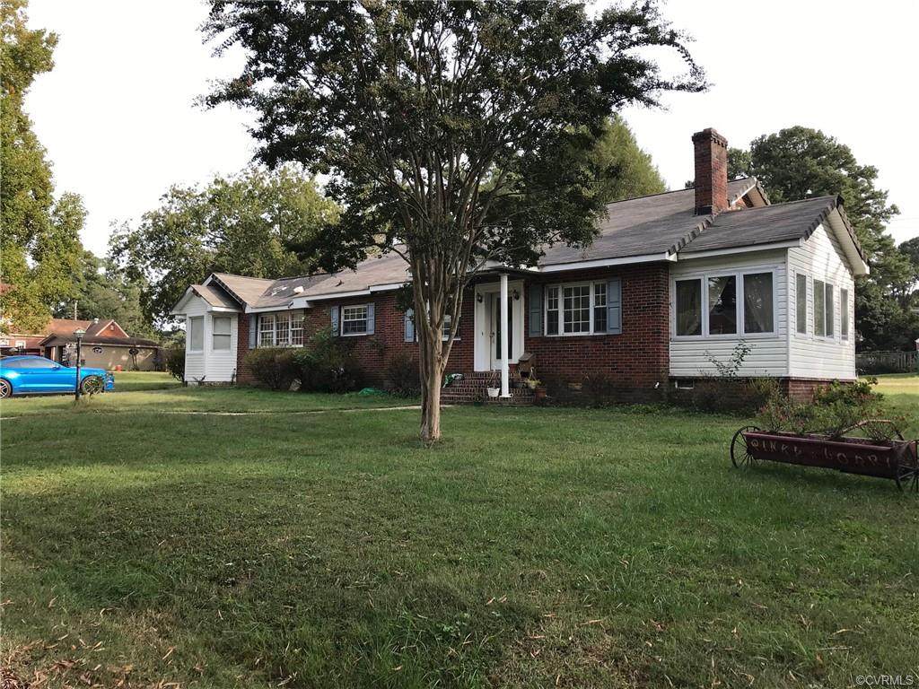 2906 Princess Anne Street - Photo 1