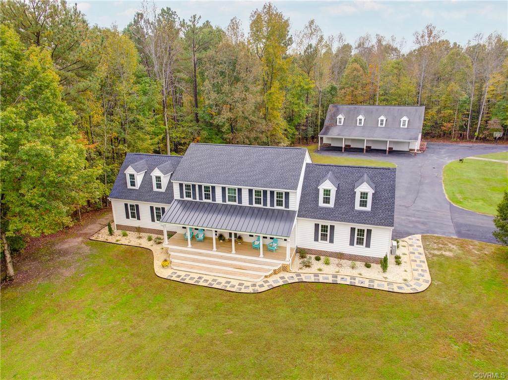 1423 Dressage Way - Photo 1