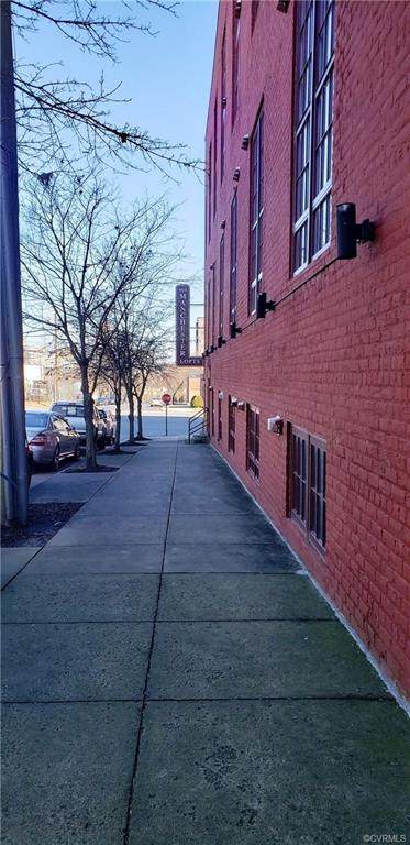 815 Porter Street - Photo 1